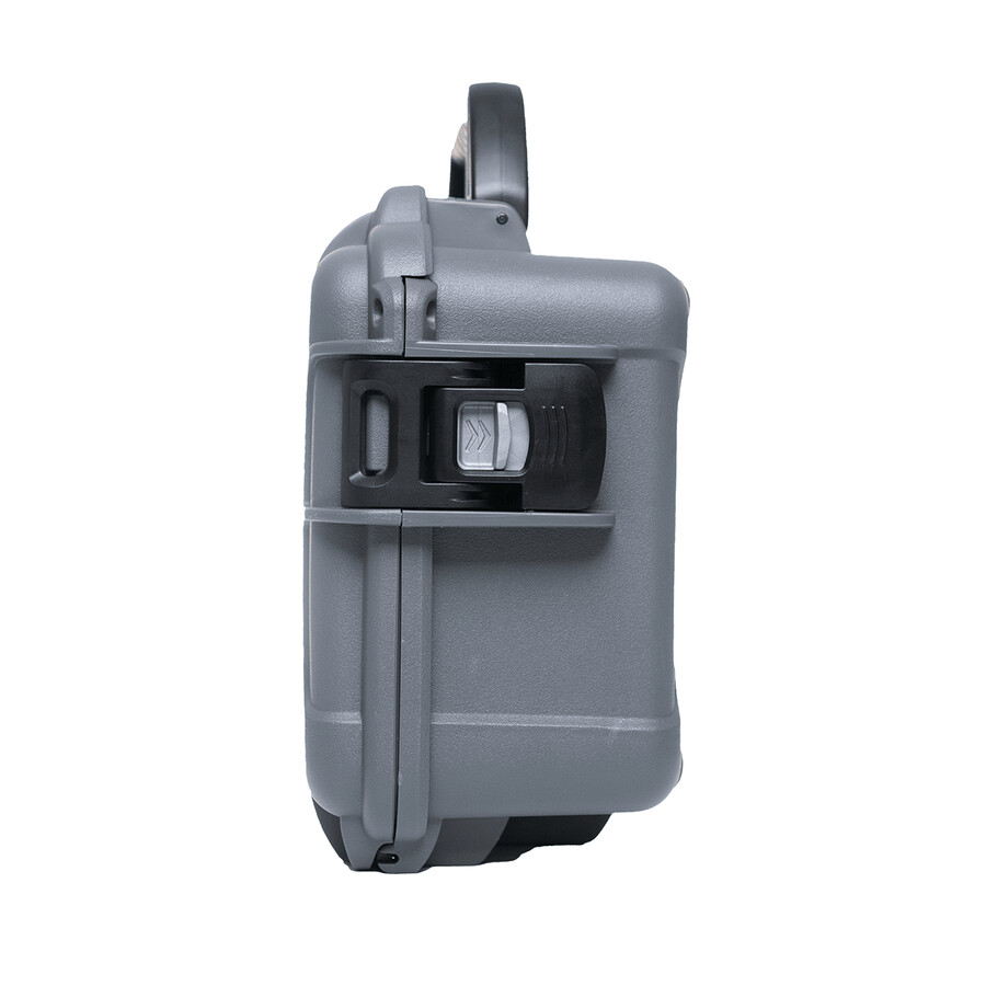 estuche rígido pro-blade sandisk